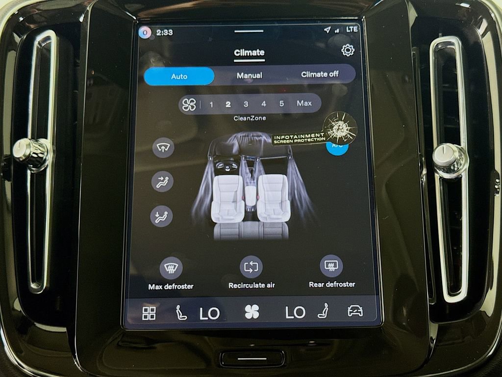 New 2026 Volvo XC40 B5 Core image 16