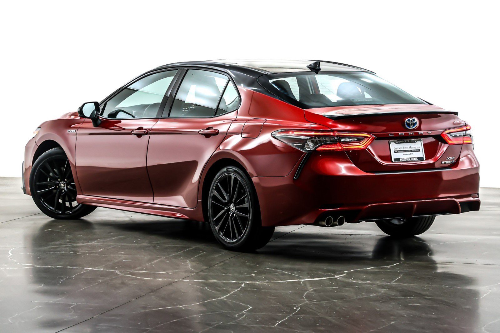 Used 2021 Toyota Camry XSE image 12