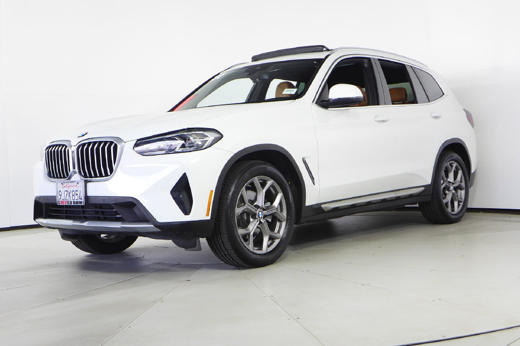 Used 2024 BMW X3 sDrive30i w/ Convenience Package RWD image 2