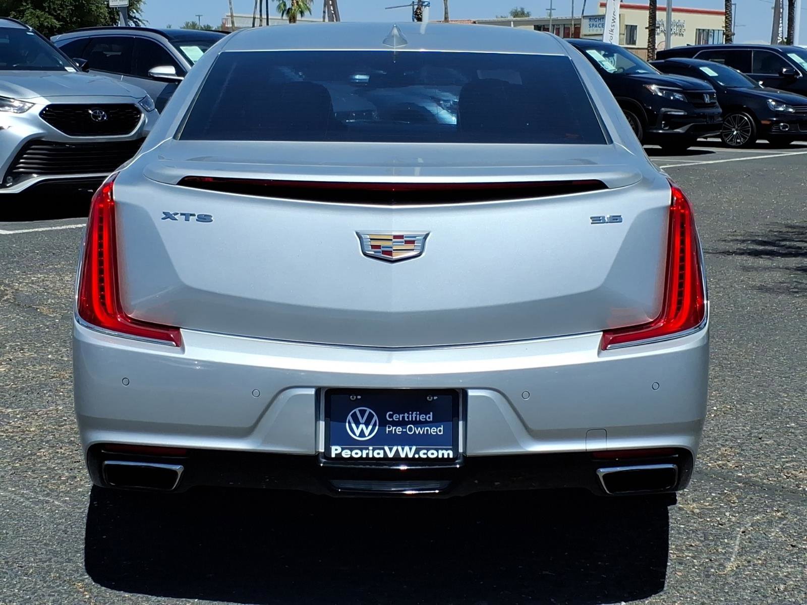 Used 2019 Cadillac XTS Luxury FWD image 6