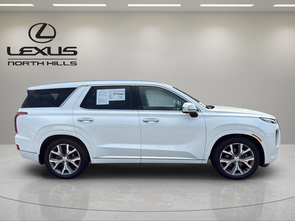 Used 2022 Hyundai Palisade Limited w/ Winter Package AWD/4WD image 5