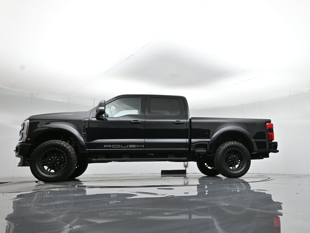 New 2026 Ford F250 Lariat w/ Black Appearance Package image 7