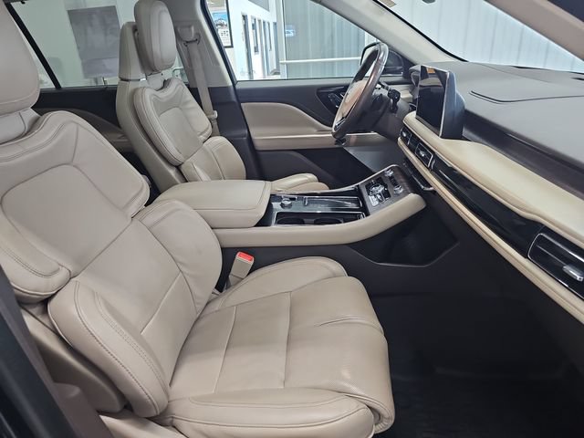 Used 2022 Lincoln Aviator Reserve w/ Equipment Group 201A AWD/4WD image 29
