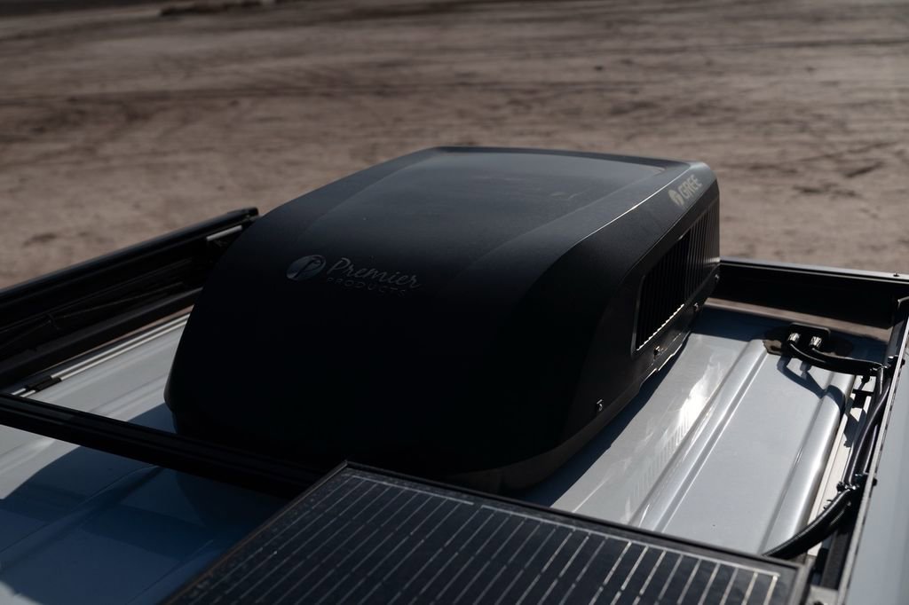 Used 2023 Mercedes-Benz Sprinter 2500 image 74