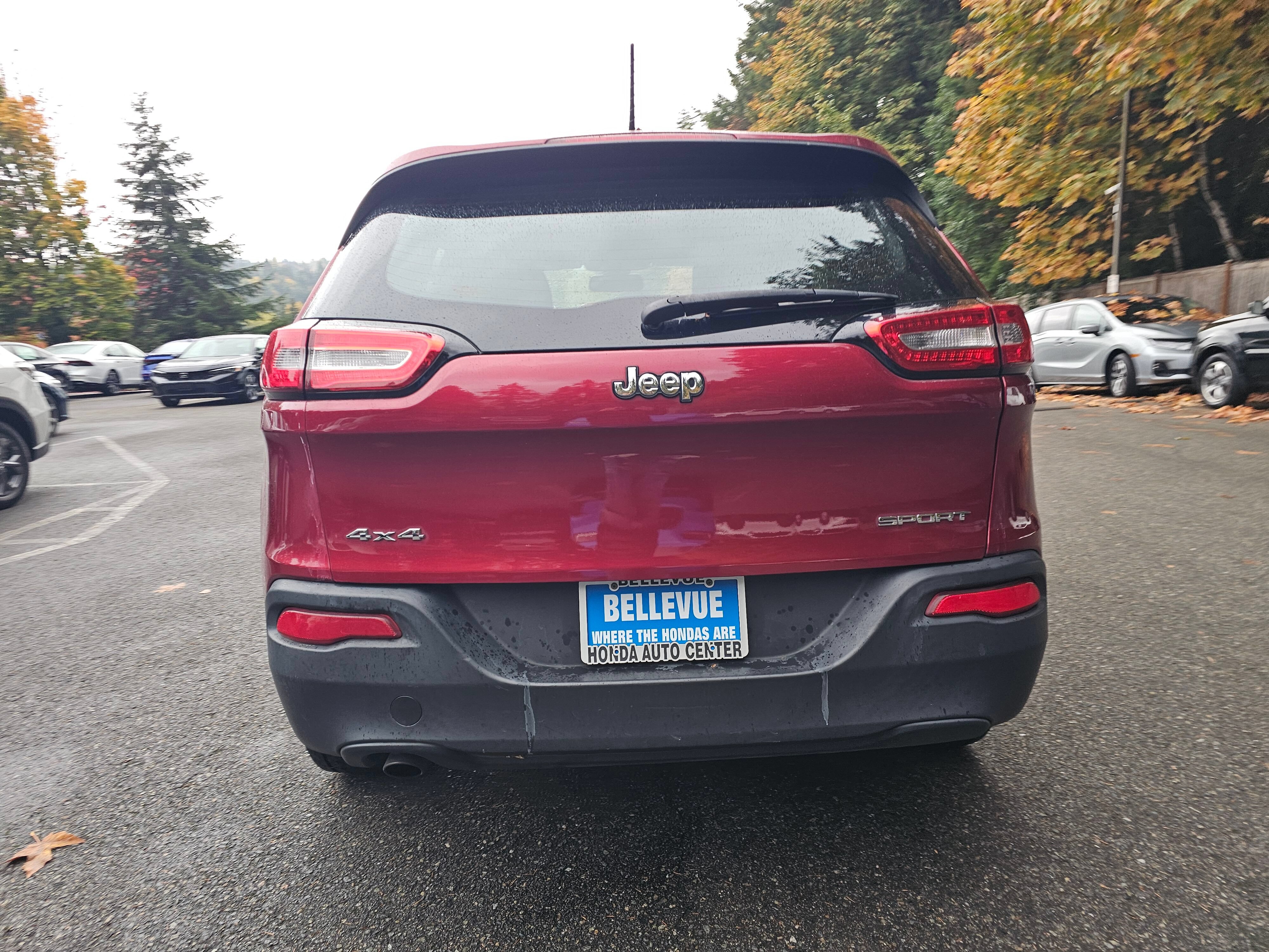 Used 2014 Jeep Cherokee Sport AWD/4WD image 6