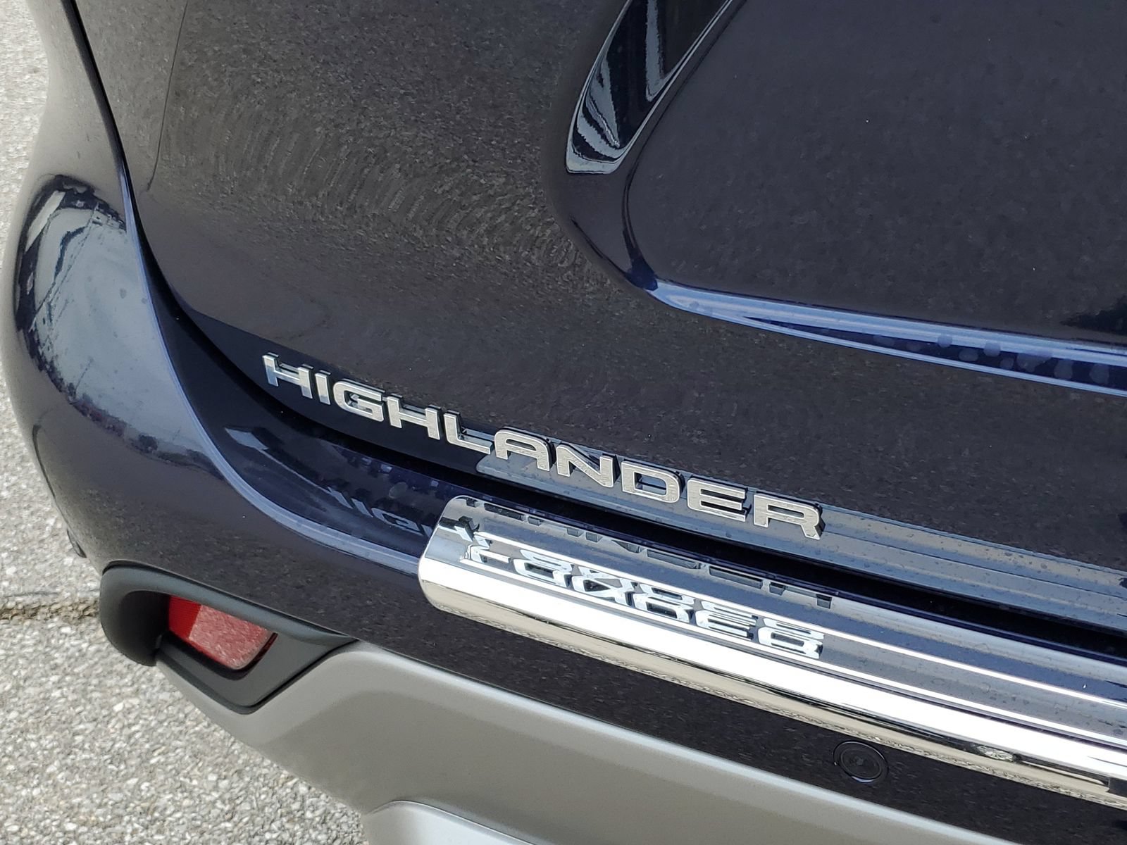 New 2026 Toyota Highlander Platinum AWD/4WD image 7