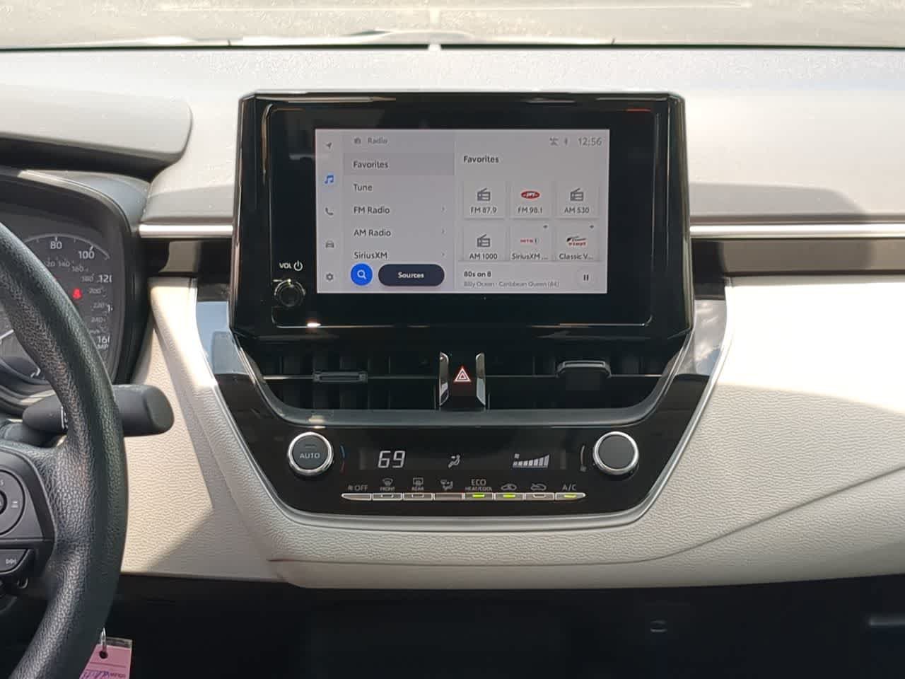 Used 2025 Toyota Corolla LE FWD image 27