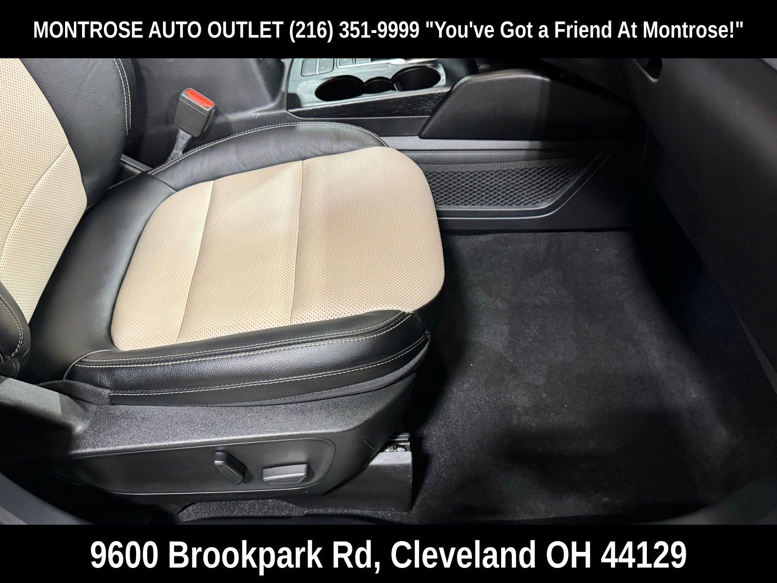 Used 2022 Ford Escape Titanium w/ Titanium Premium Package image 48