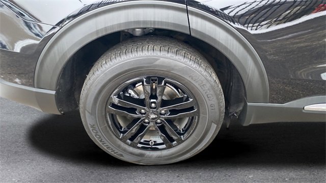 Used 2022 Ford Explorer XLT w/ Equipment Group 202A image 19