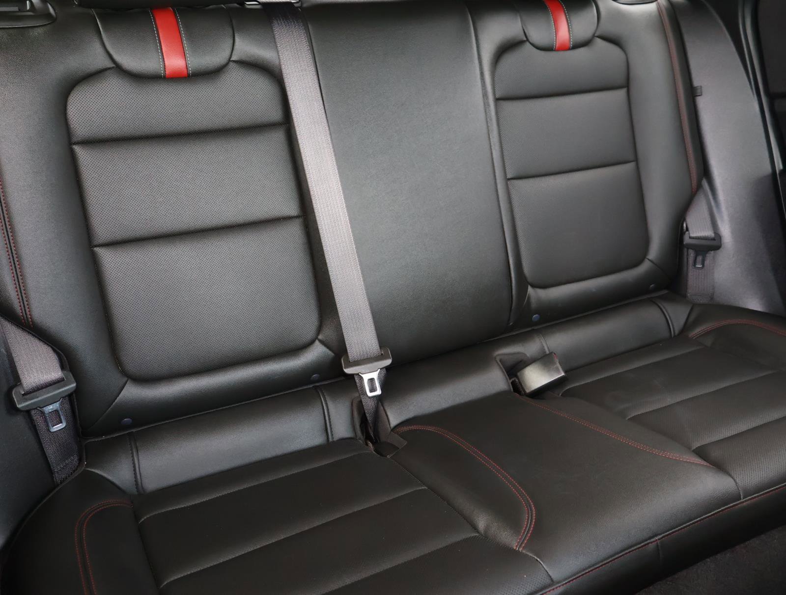 Used 2025 Chevrolet Trax RS w/ Sunroof Package FWD image 19