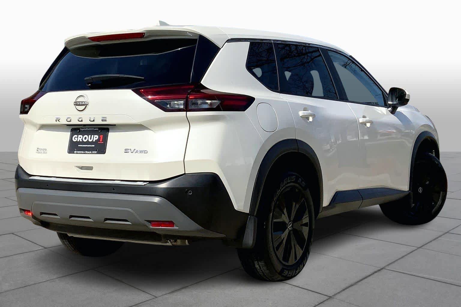 Used 2023 Nissan Rogue SV AWD/4WD image 13