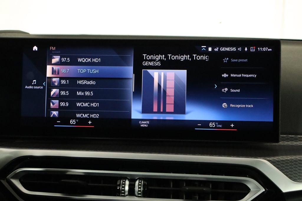 Used 2024 BMW 330i Sedan w/ M Sport Package RWD image 30