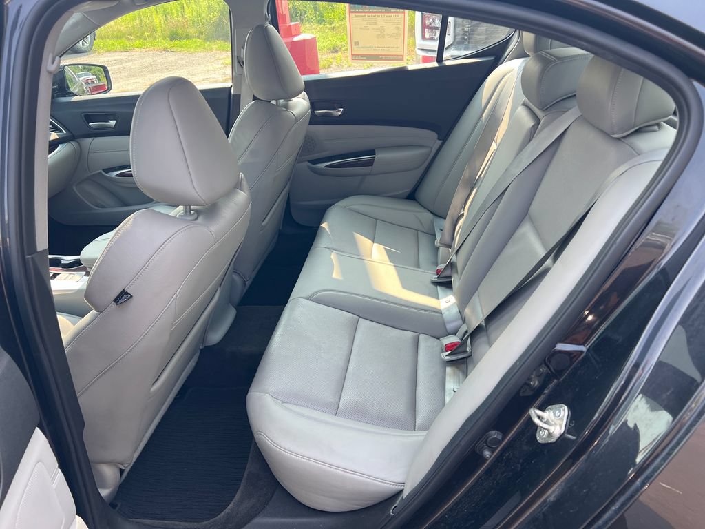 Used 2015 Acura TLX V6 w/ Technology Package FWD image 36