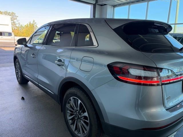 Used 2023 Lincoln Nautilus Reserve image 8