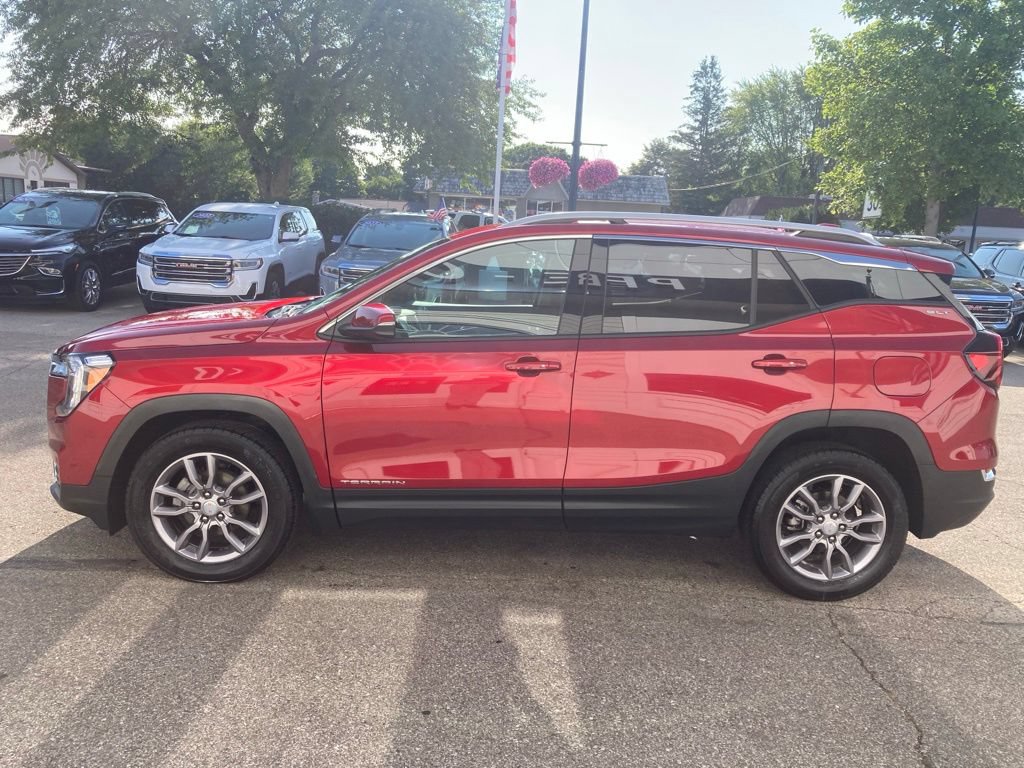 Certified 2023 GMC Terrain SLT w/ Infotainment Package II AWD/4WD image 8