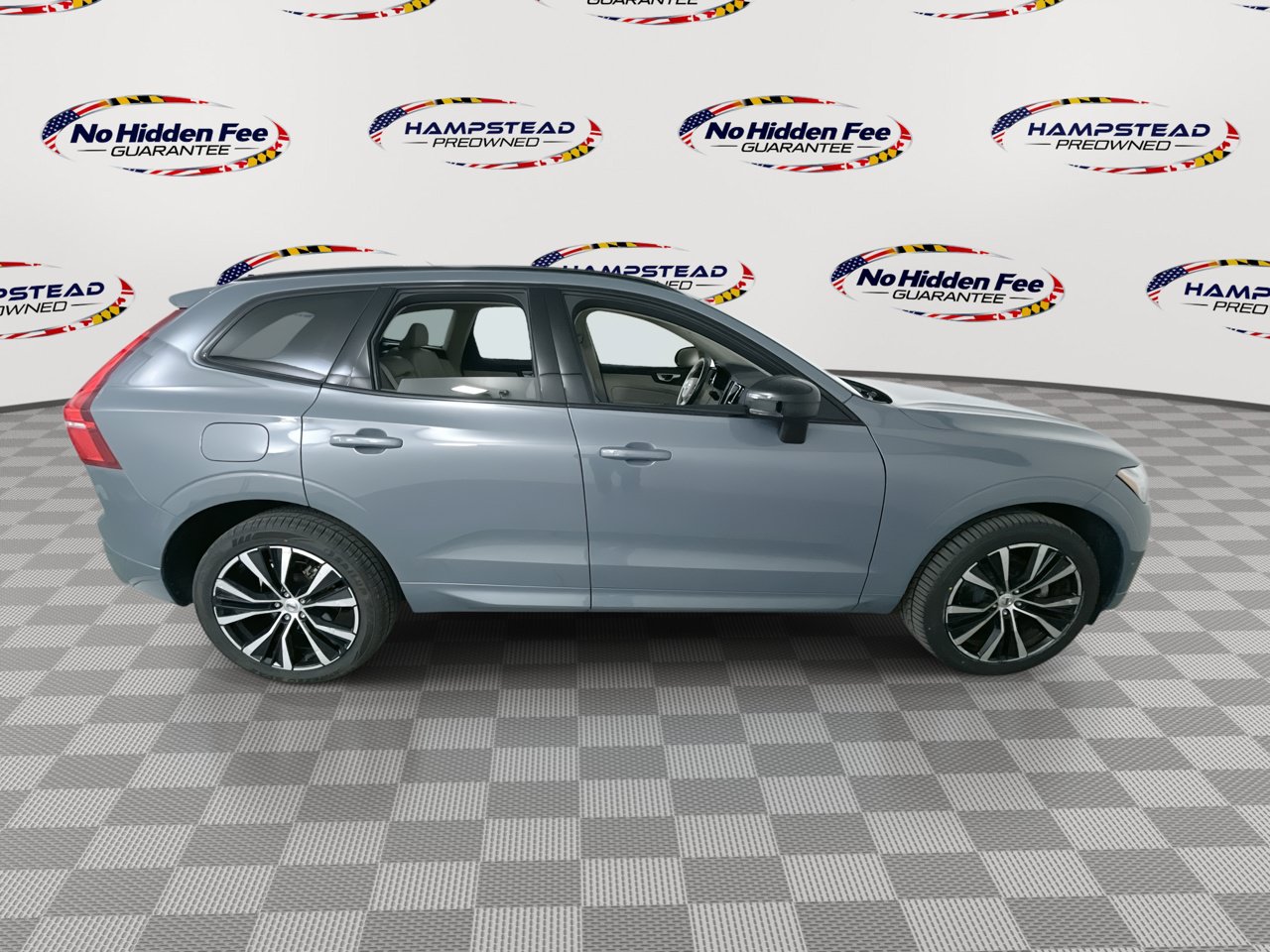 Used 2023 Volvo XC60 B5 Plus AWD/4WD image 10