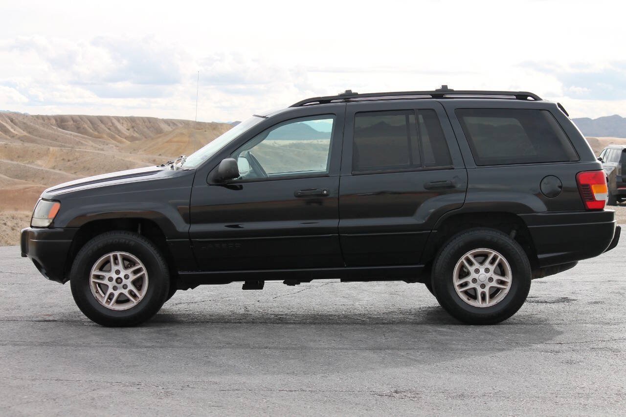 Used 2004 Jeep Grand Cherokee Laredo w/ Convenience Group AWD/4WD image 5