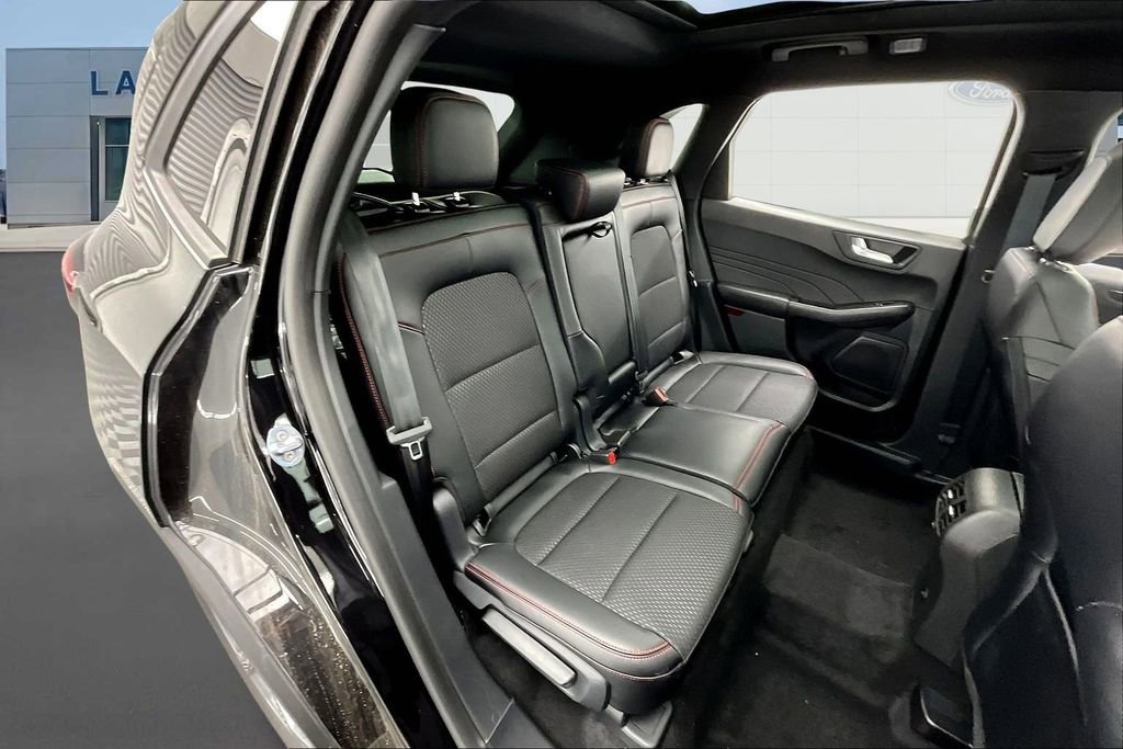 New 2025 Ford Escape ST-Line w/ Tech Pack #1 FWD image 10