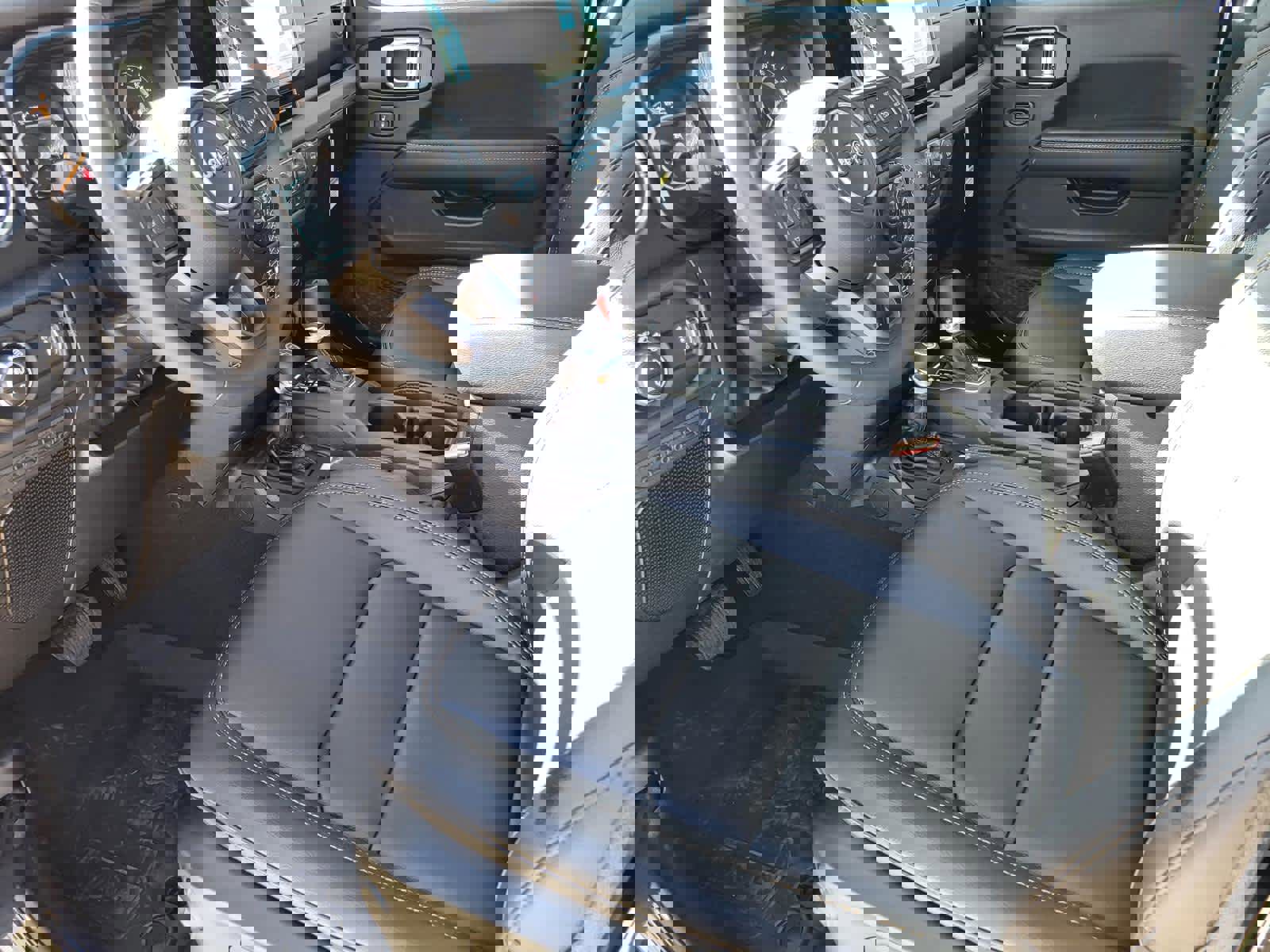 New 2025 Jeep Gladiator Sport image 14