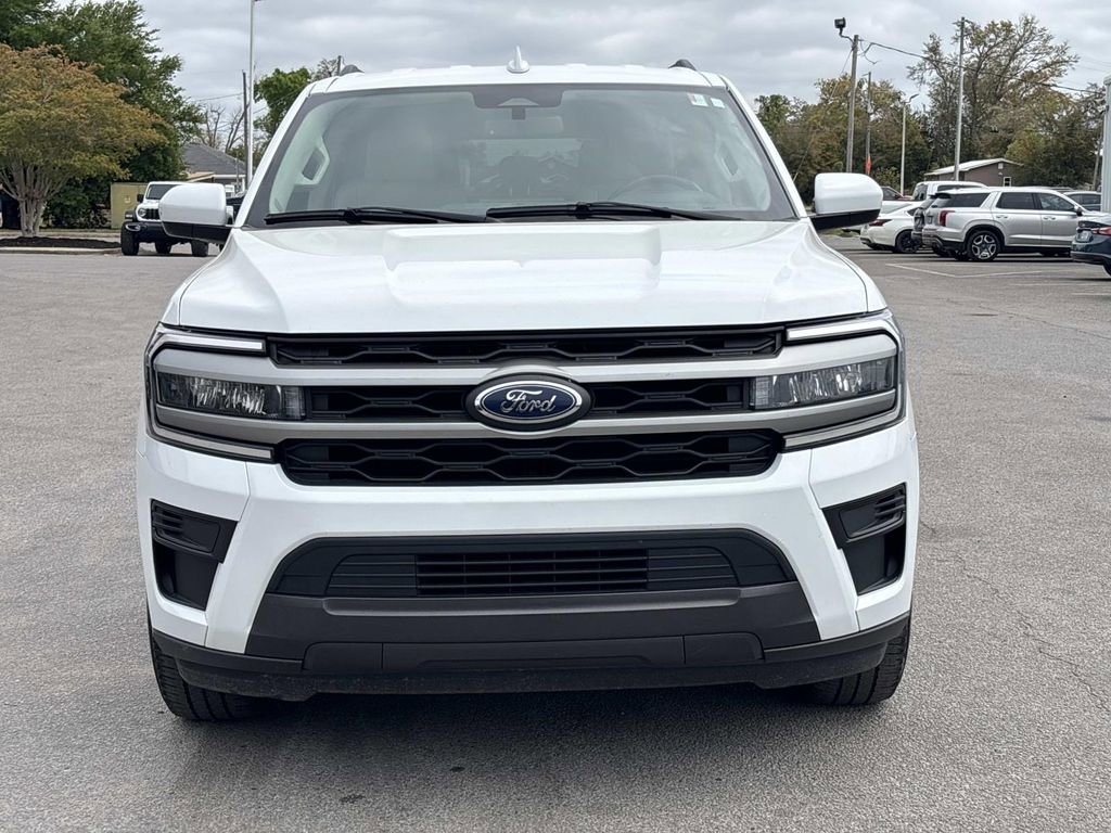 Used 2024 Ford Expedition Max XLT image 8