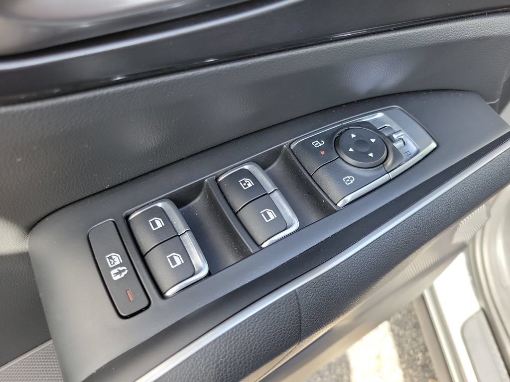 Certified 2026 Kia Sorento S FWD image 18
