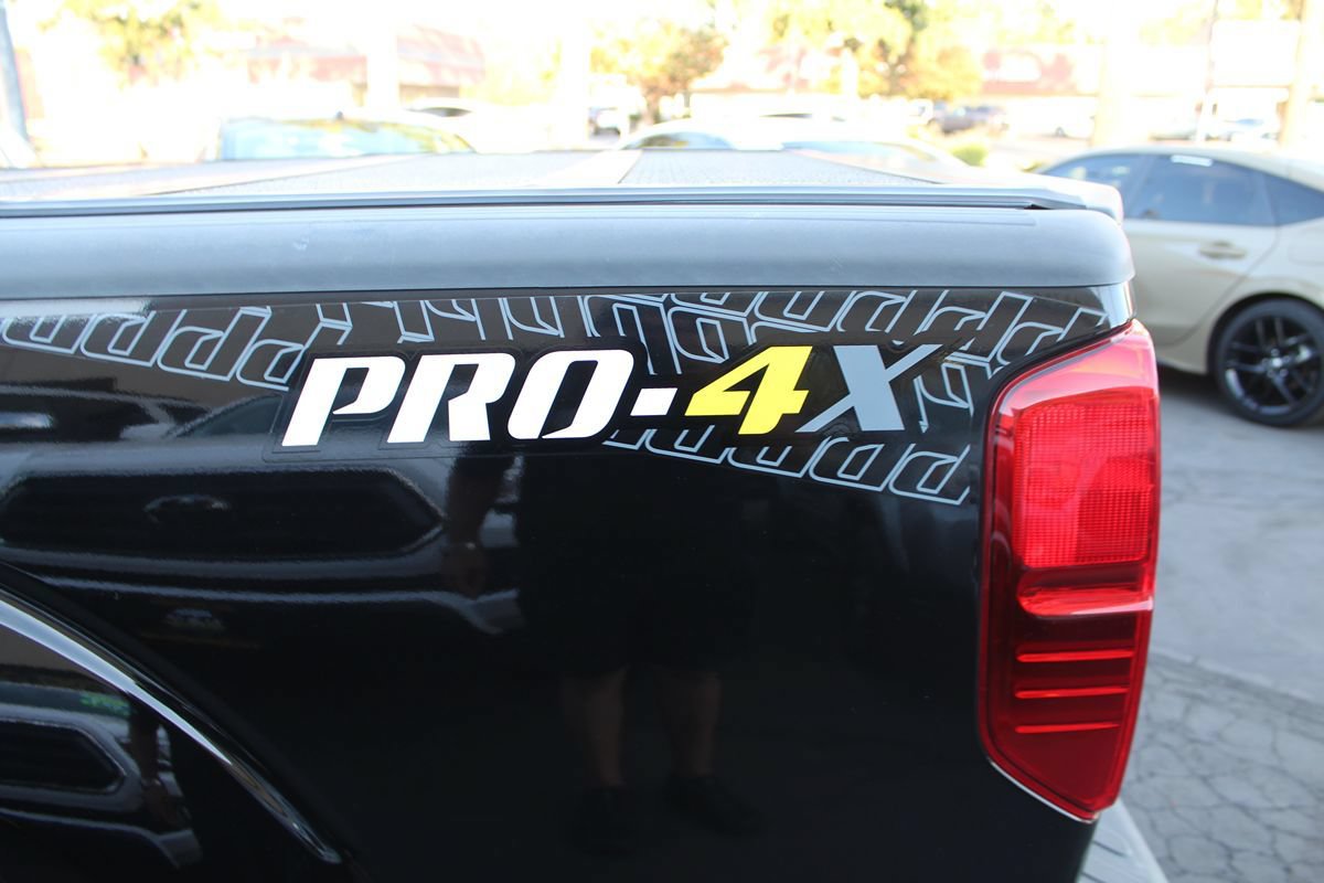 Used 2013 Nissan Frontier PRO-4X AWD/4WD image 15