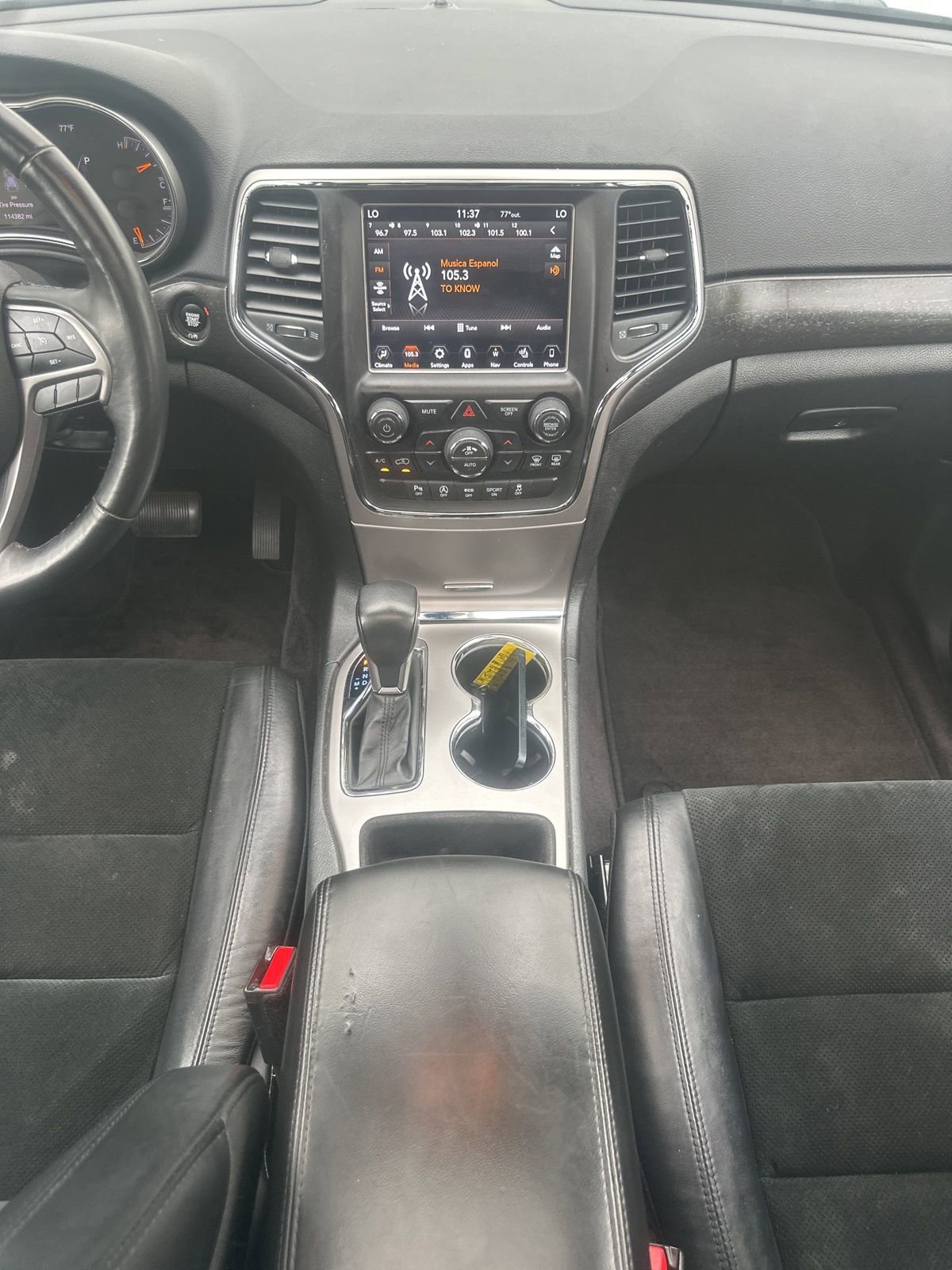 Used 2018 Jeep Grand Cherokee Altitude RWD image 18