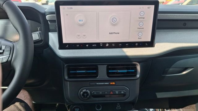 New 2025 Ford Maverick XLT w/ XLT Luxury Package image 8