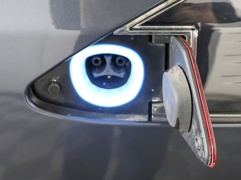 Used 2017 Tesla Model S 100D image 19