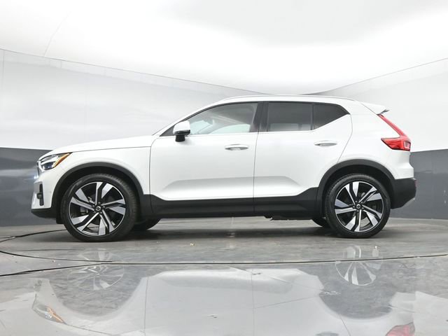 Used 2023 Volvo XC40 B5 Ultimate w/ Protection Package Premier AWD/4WD image 18