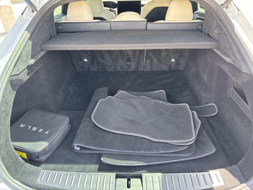Used 2021 Tesla Model S Plaid image 6