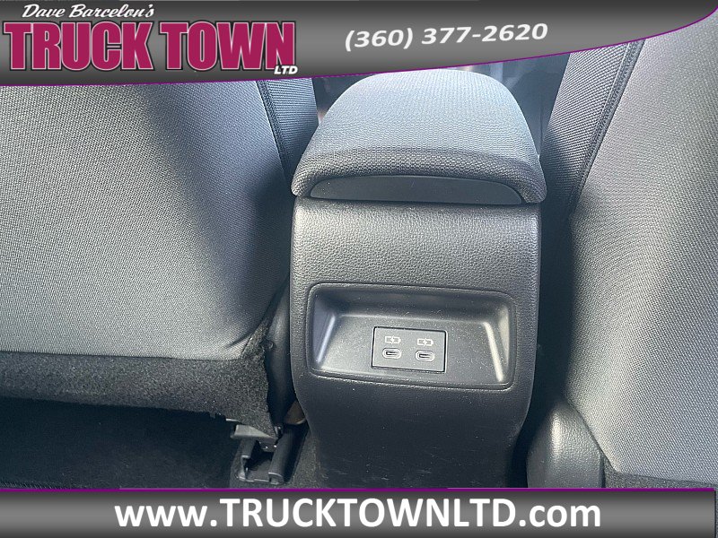 Used 2025 Toyota Corolla LE FWD image 14