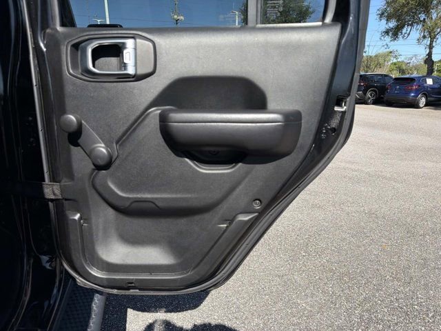 Used 2019 Jeep Wrangler Unlimited Sport image 17