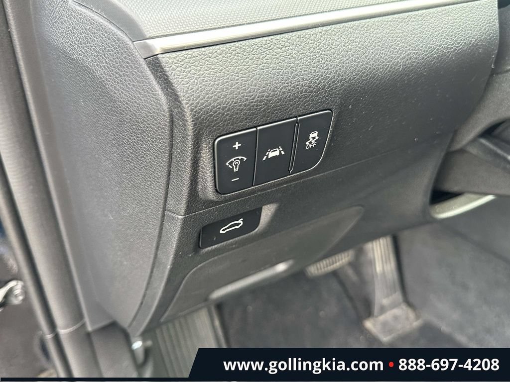 Used 2021 Kia K5 LXS FWD image 17