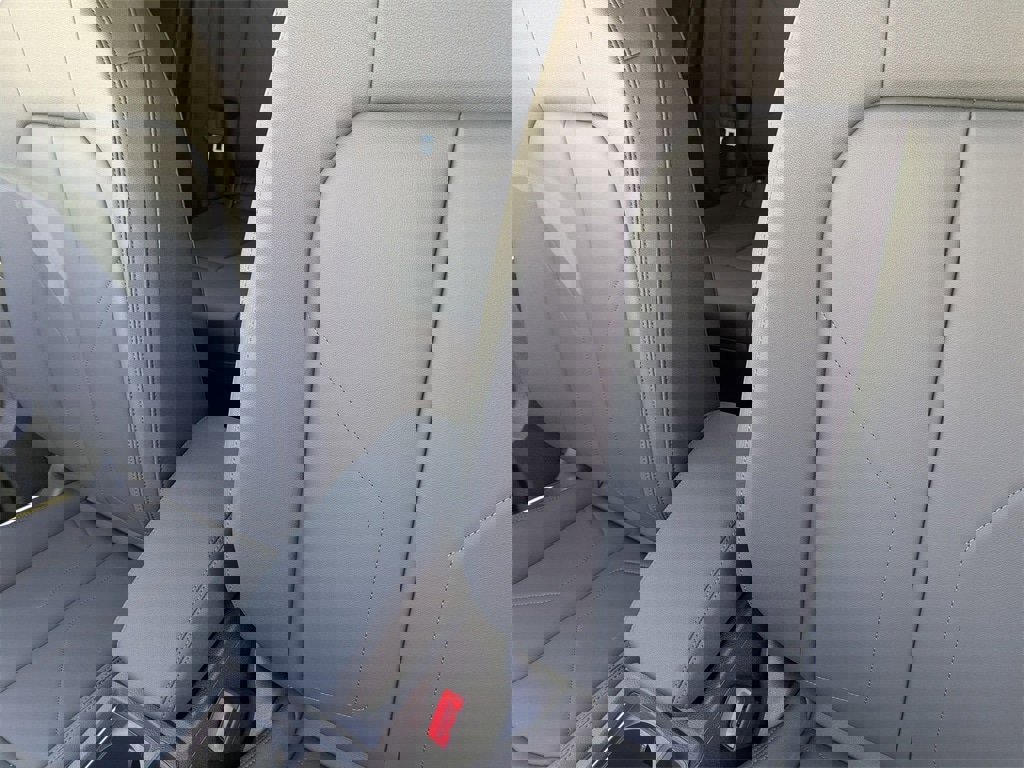 New 2025 Audi Q3 2.0T Premium image 17