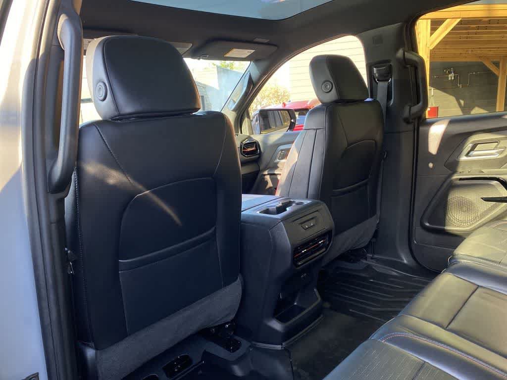 Used 2025 Chevrolet Silverado EV RST AWD/4WD image 15