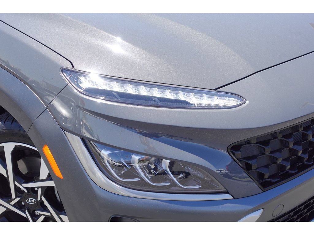 Used 2023 Hyundai Kona Limited FWD video 2