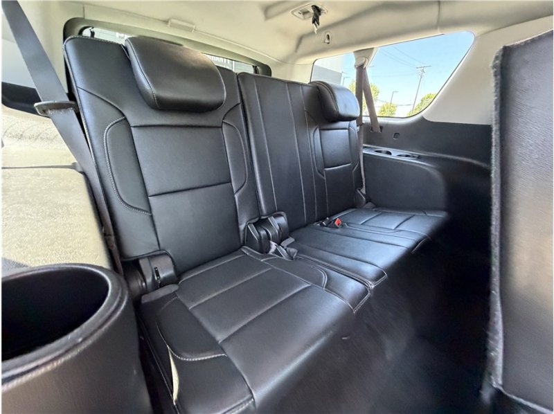 Used 2016 GMC Yukon XL SLT w/ Open Road Package RWD image 31
