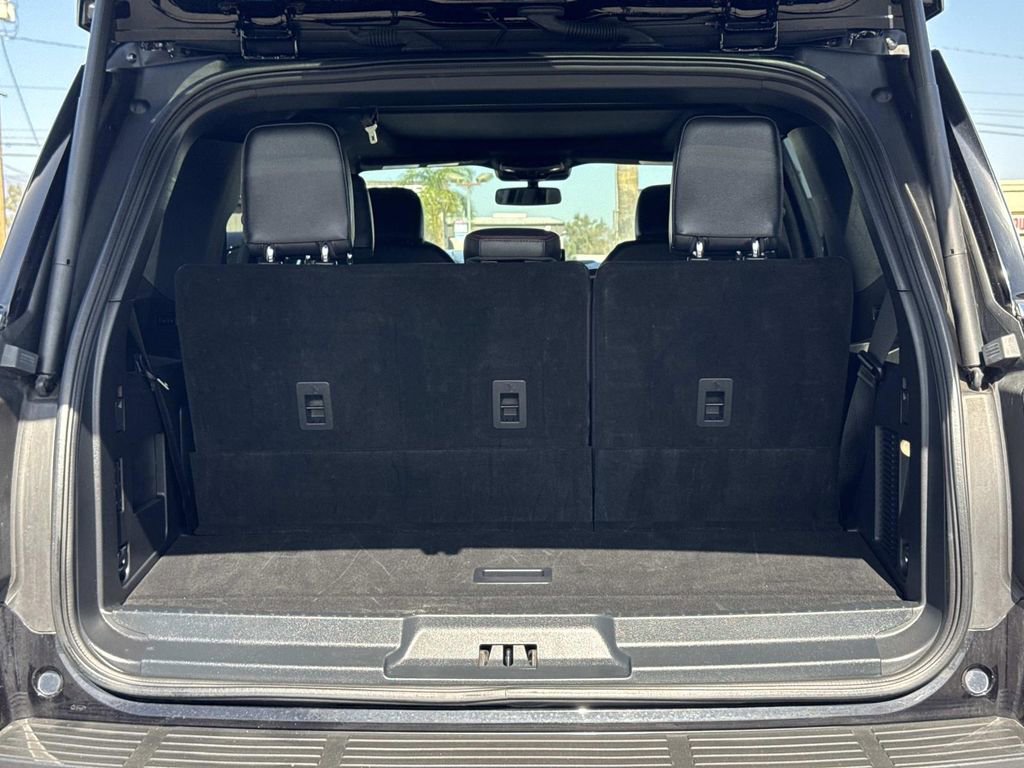 Certified 2022 Ford Expedition Limited image 27