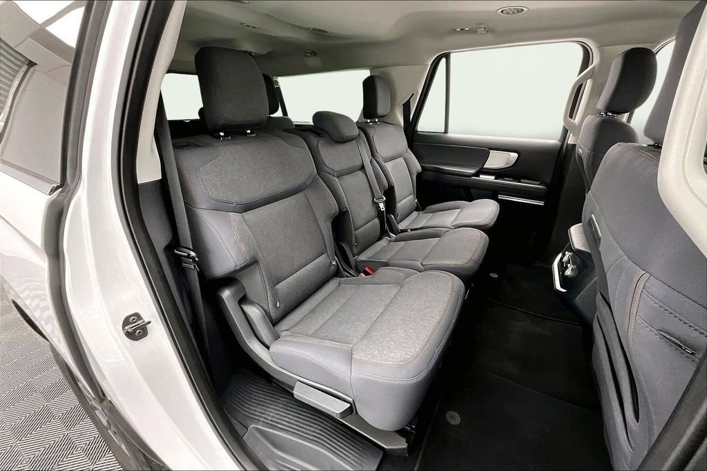 Used 2025 Ford Expedition Max Active image 27