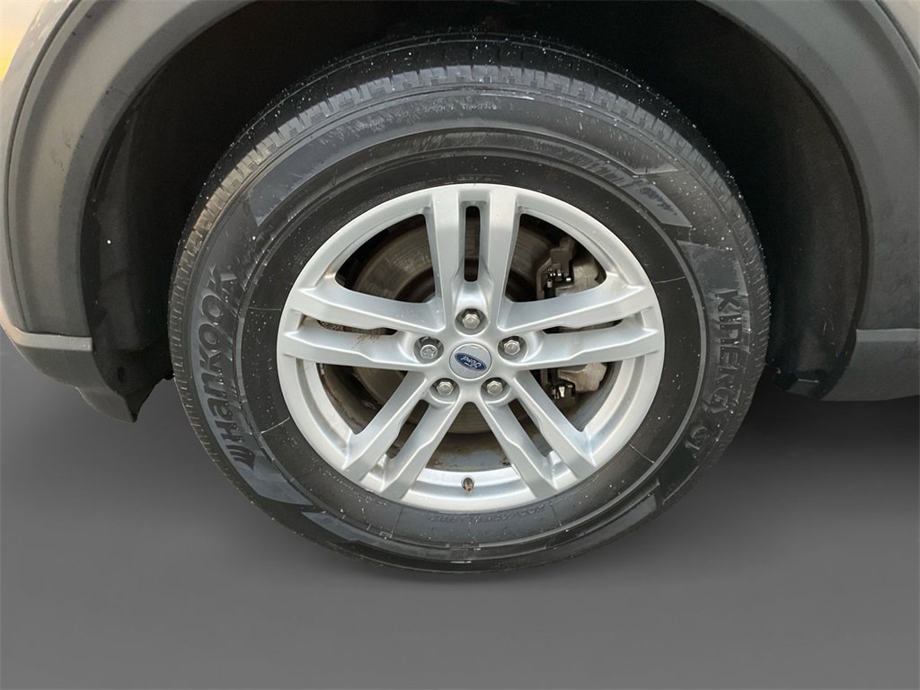 Used 2023 Ford Explorer XLT image 15