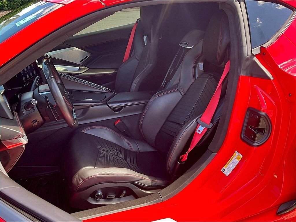 Used 2023 Chevrolet Corvette Z06 RWD image 10
