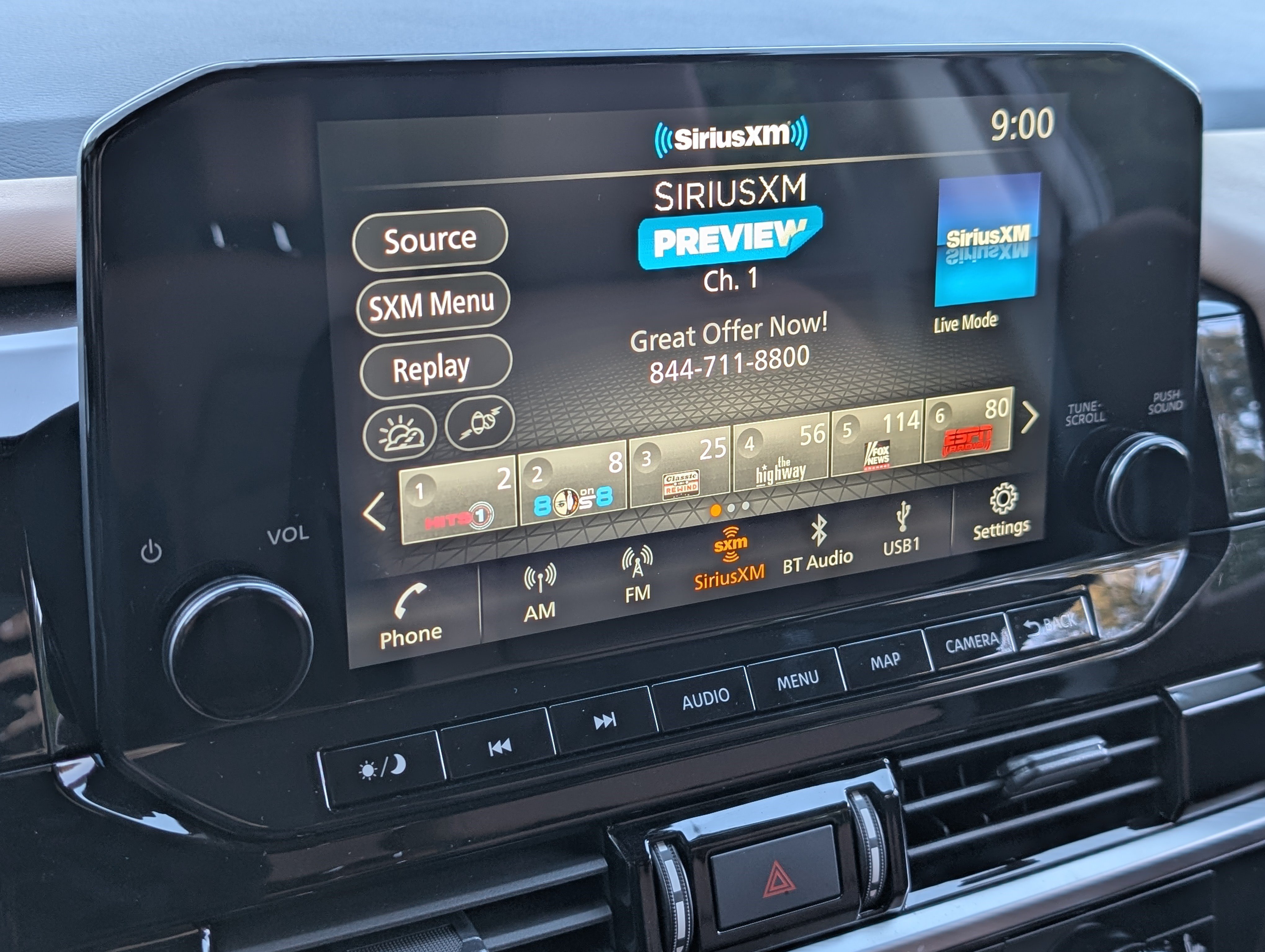 Used 2025 Nissan Pathfinder Platinum FWD image 31