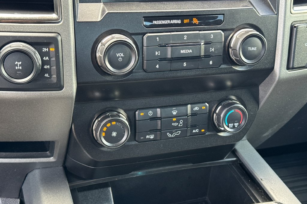Used 2020 Ford F150 Raptor AWD/4WD image 18