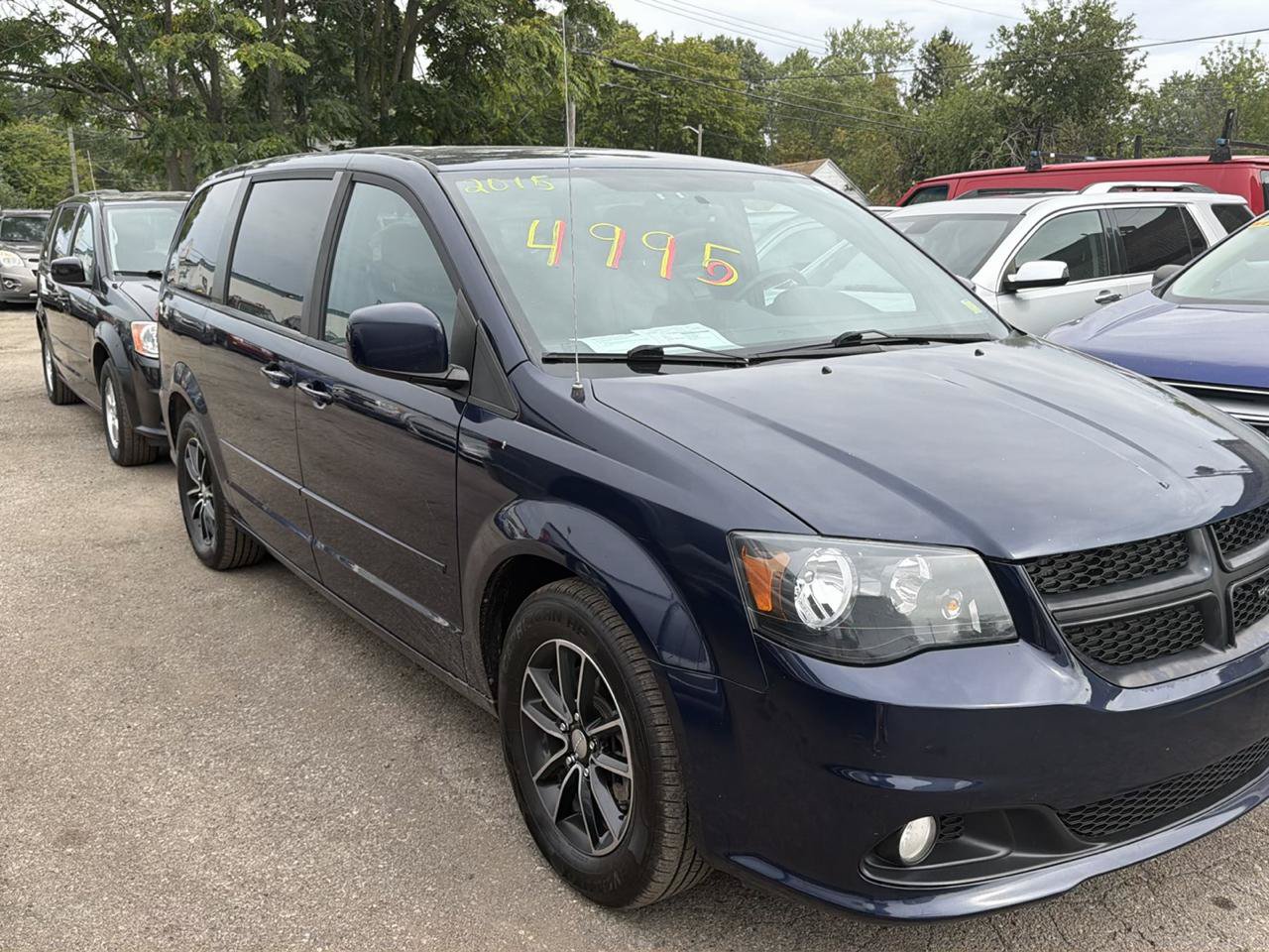 Used 2015 Dodge Grand Caravan R/T w/ Driver Convenience Group FWD image 14