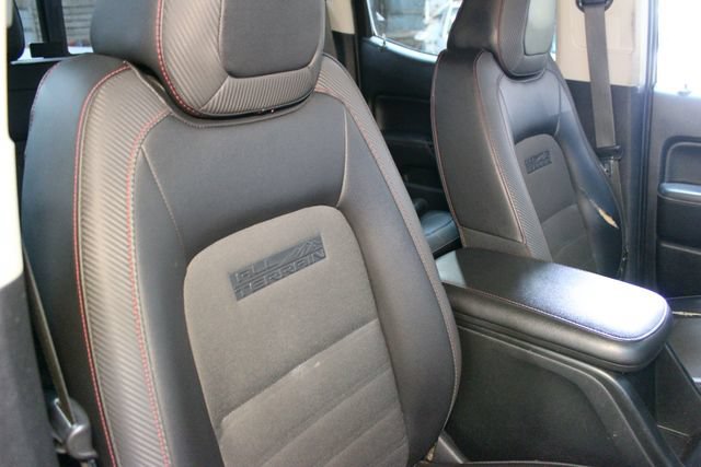 Used 2018 GMC Canyon All Terrain w/ All Terrain X Package AWD/4WD image 10