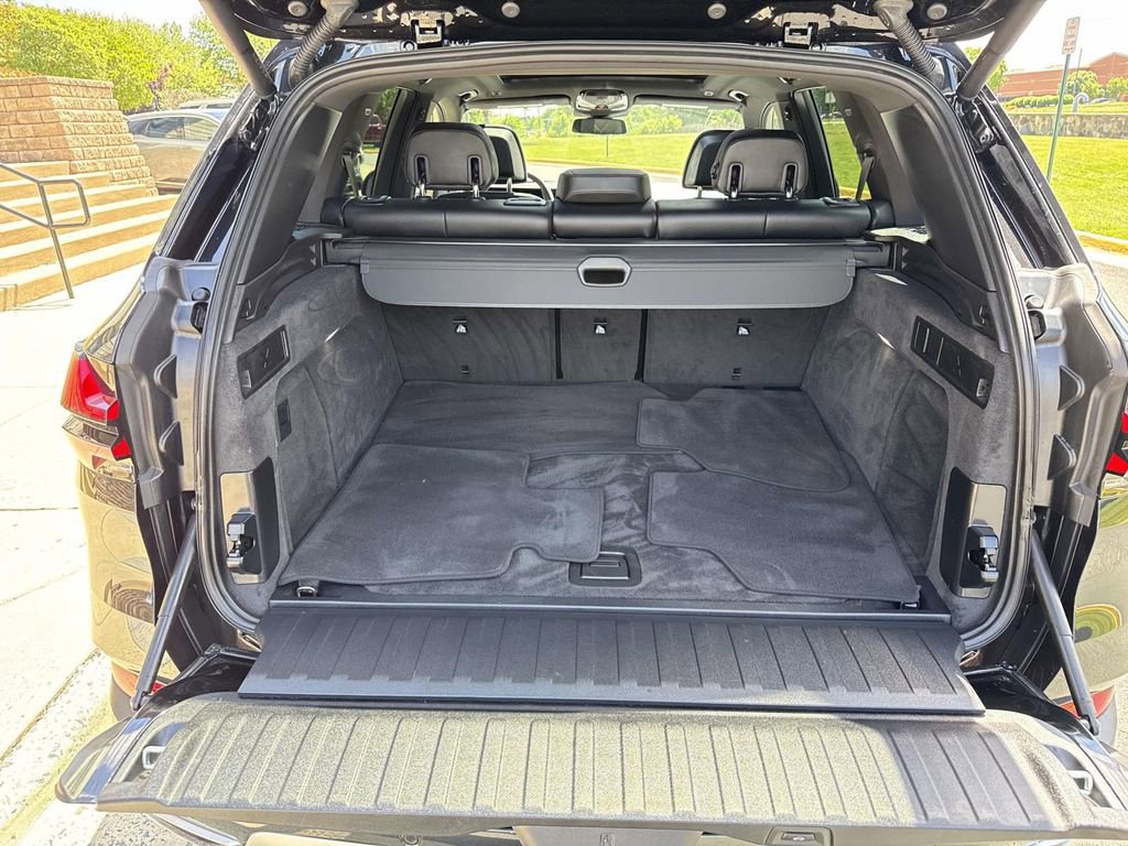 Used 2024 BMW X5 xDrive40i w/ Parking Assistance Package AWD/4WD image 25