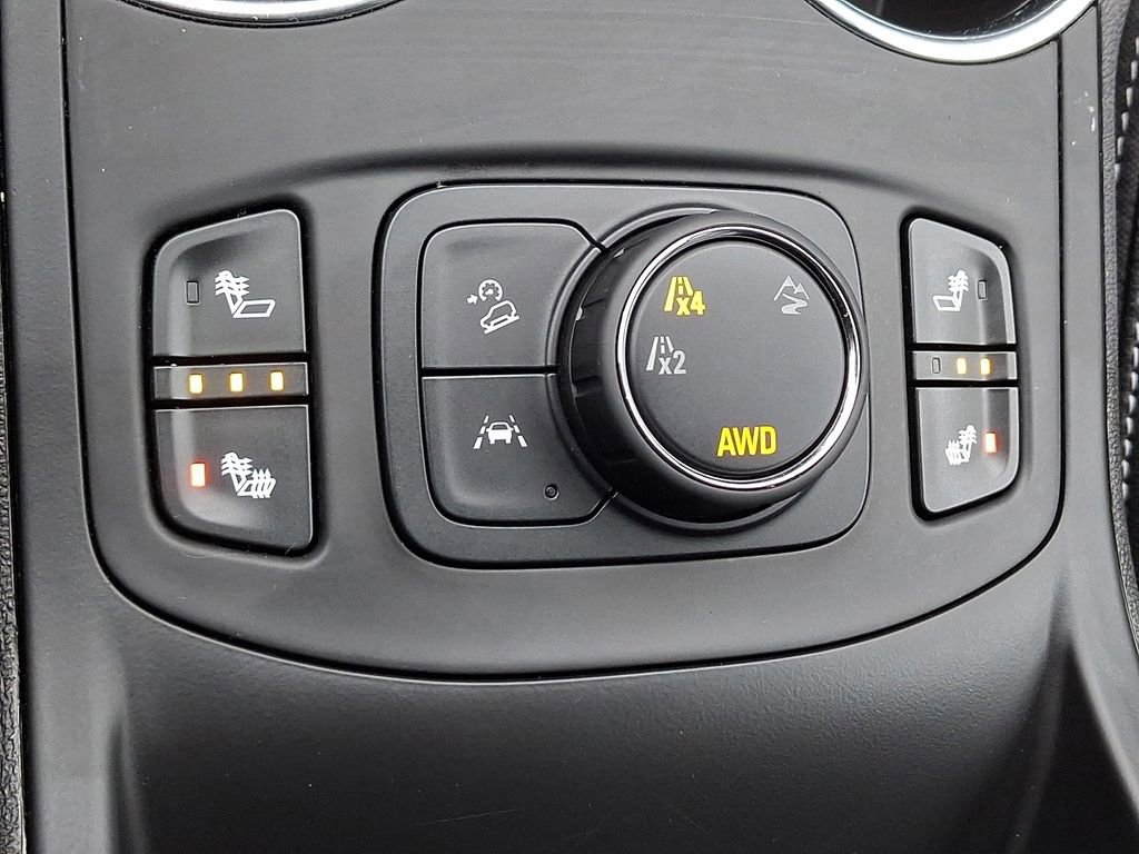 Used 2024 GMC Terrain SLT image 21