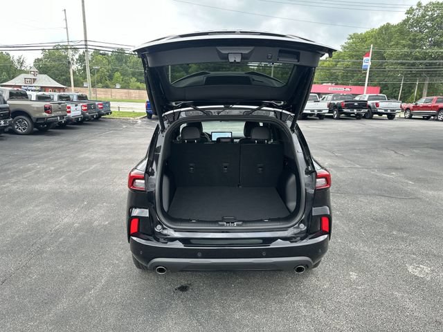 Used 2023 Ford Escape ST-Line w/ Tech Pack #1 AWD/4WD image 22