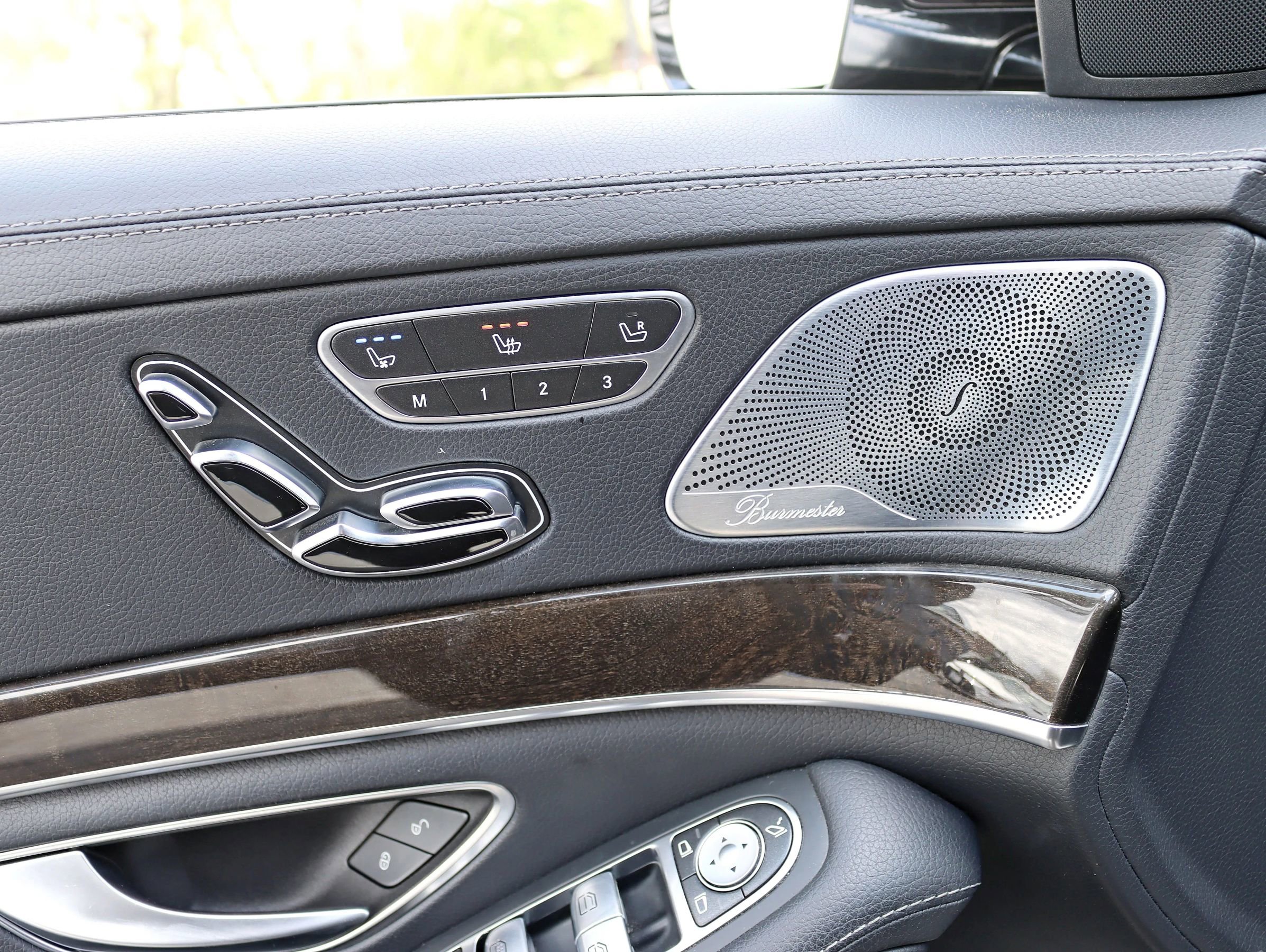 Used 2015 Mercedes-Benz S 550 4MATIC Sedan image 35